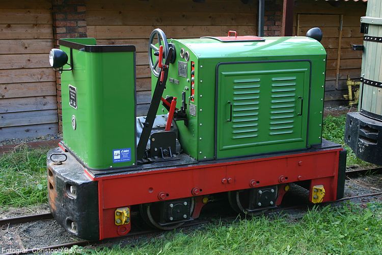 Tucker-tucker-tucker kleine Feldbahnlok...